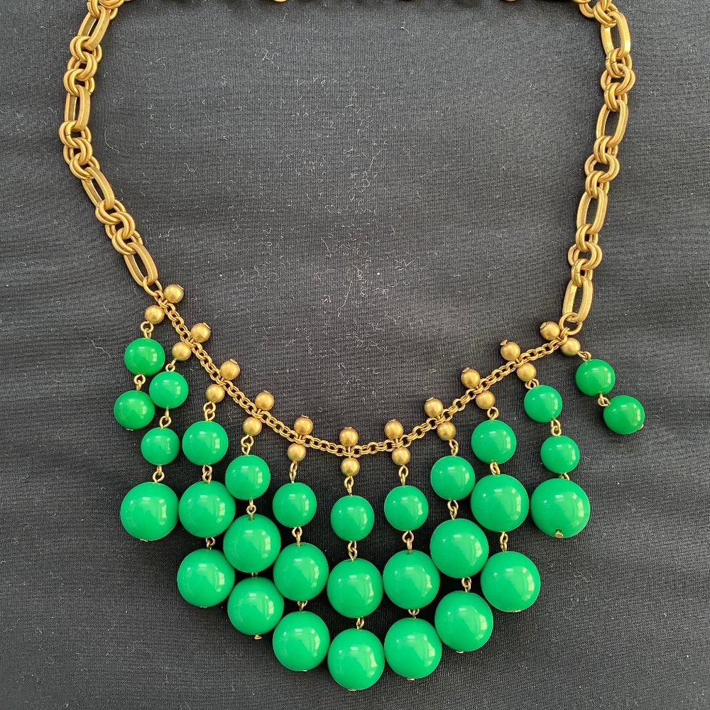 Stella & Dot Jolie statement green necklace perfect for spring and summer